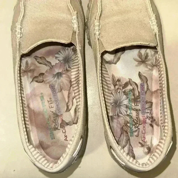 Skechers canvas loafers size 7 - Picture 7 of 7